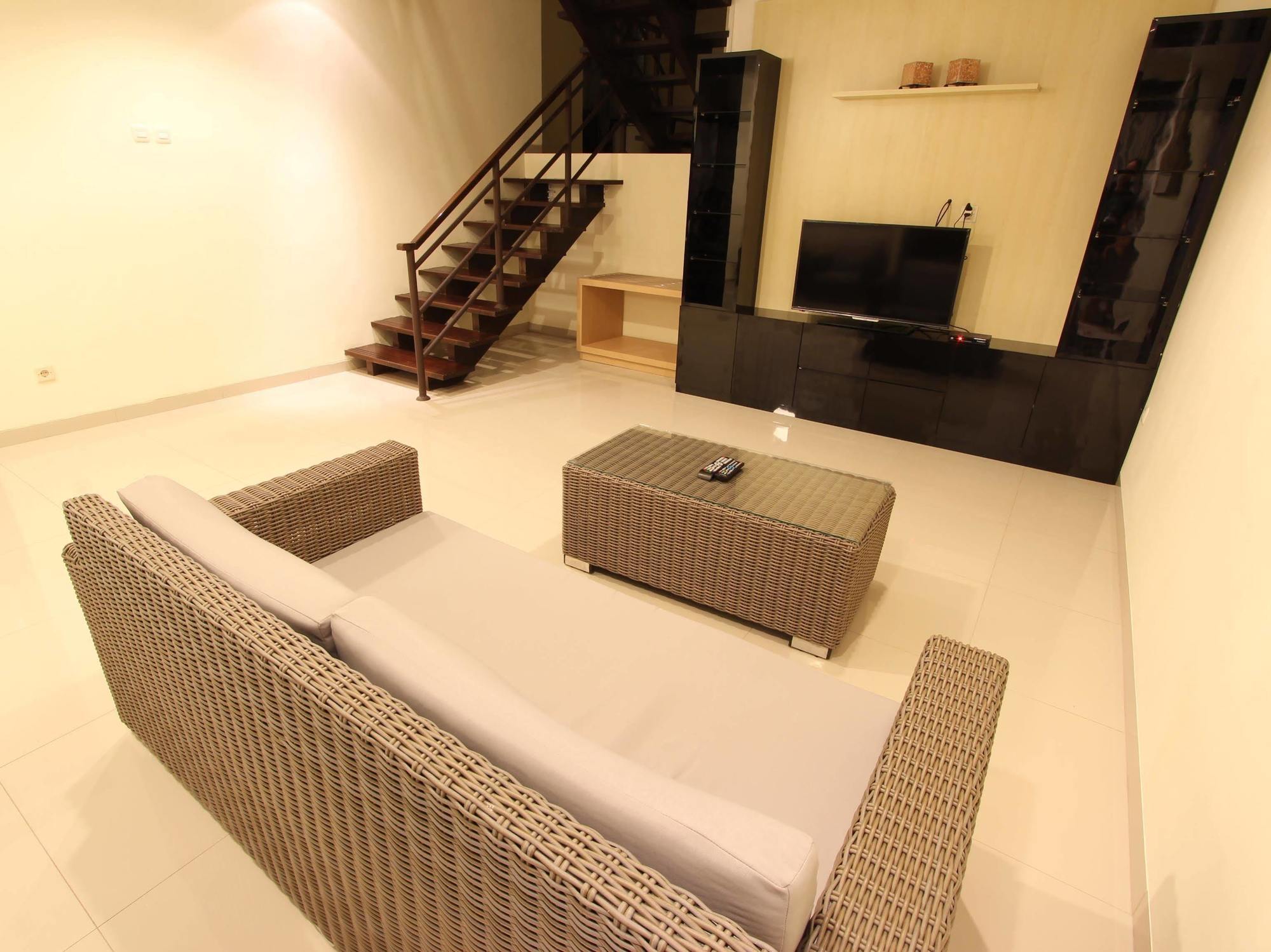 Family Only Mountain View Villa - De Reiz Villa Kesuma 3Br Bandung Exterior foto