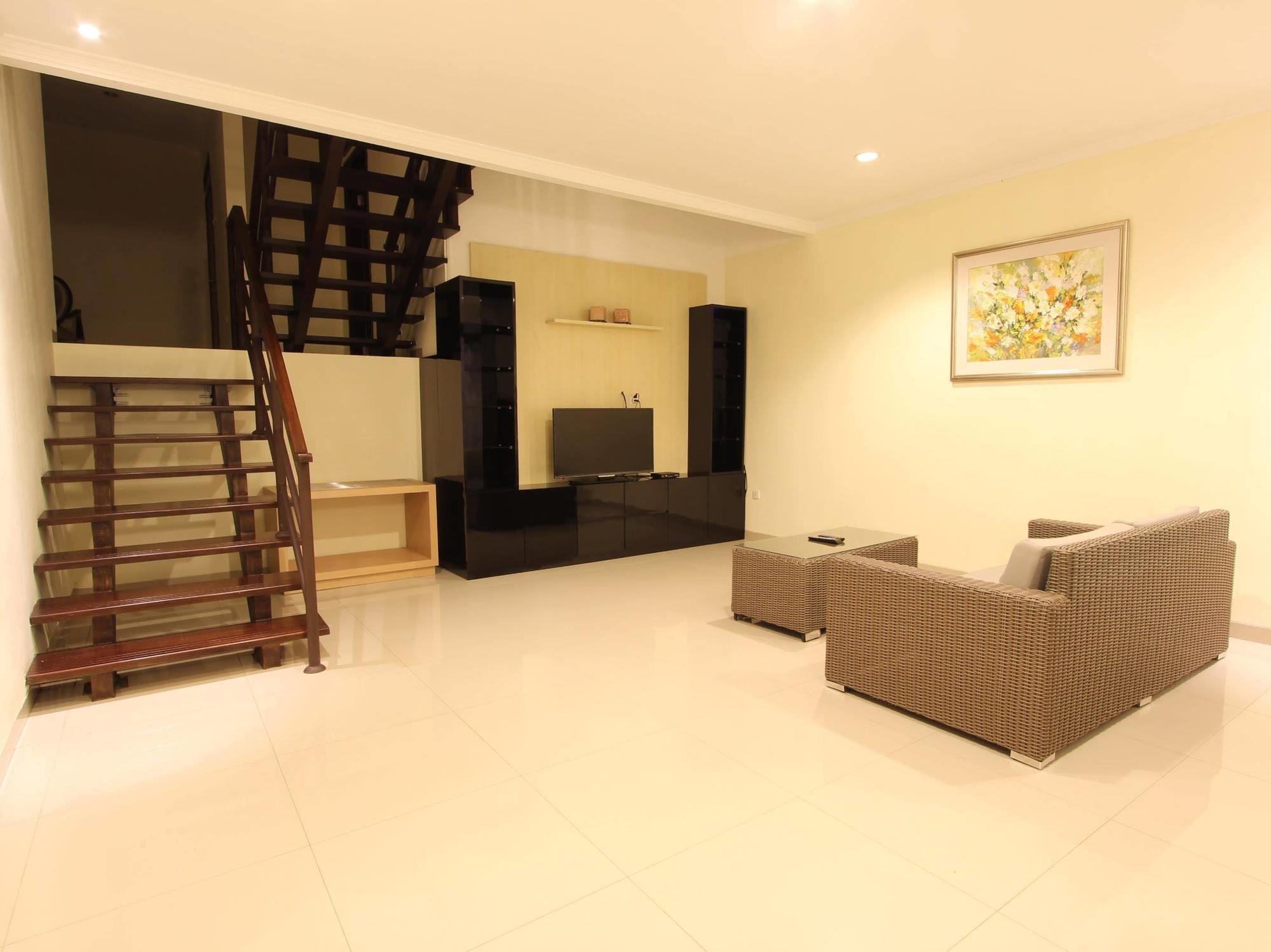 Family Only Mountain View Villa - De Reiz Villa Kesuma 3Br Bandung Exterior foto
